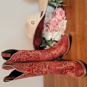 JB Dillon Reserve Women's Zinnia Boots size 9.5 Excellent condition Antique Red